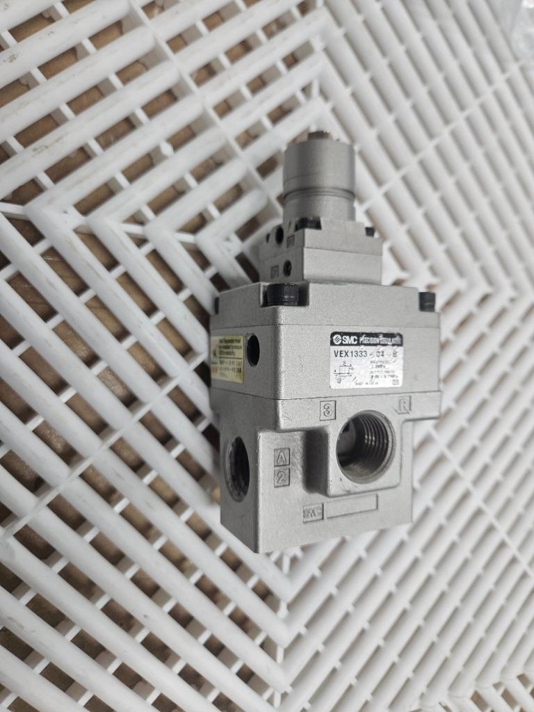 SMC VEX1333-04-B Power Valve Precision Pressure Regulator - Used - Image 11