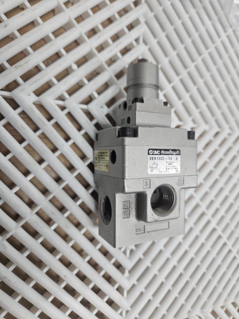 SMC VEX1333-04-B Power Valve Precision Pressure Regulator - Used - Image 3