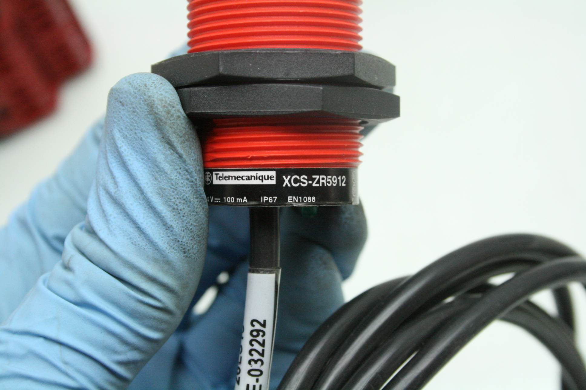 Schneider XCS-ZR5912 Coded Magnetic Interlock Set XC-ZR1 Safety Control XPS-AR - Used - Image 22