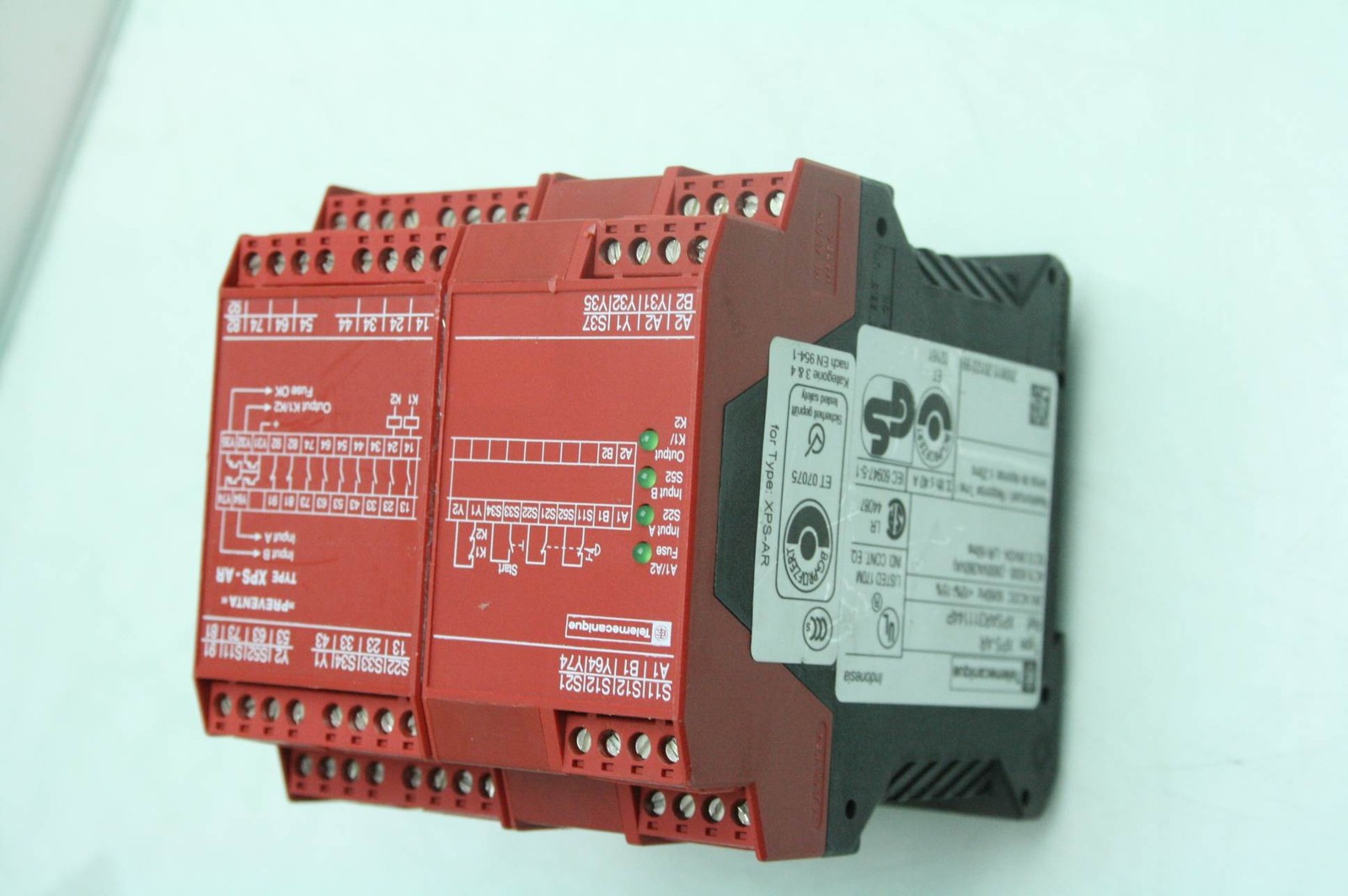 Schneider XCS-ZR5912 Coded Magnetic Interlock Set XC-ZR1 Safety Control XPS-AR - Used - Image 4