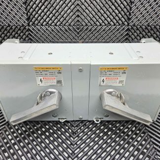 Siemens I-T-E V7E3611 Bolted Vacu-Break Fusible Switch  600V / 30A / 30A Fuses - Used