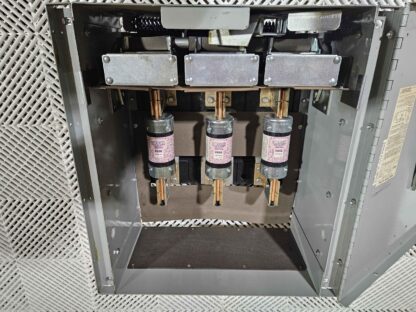 Siemens I-T-E Vacu-Break Switch VMS325B-R Break Switch 240VAC, 400A - Used - Image 8