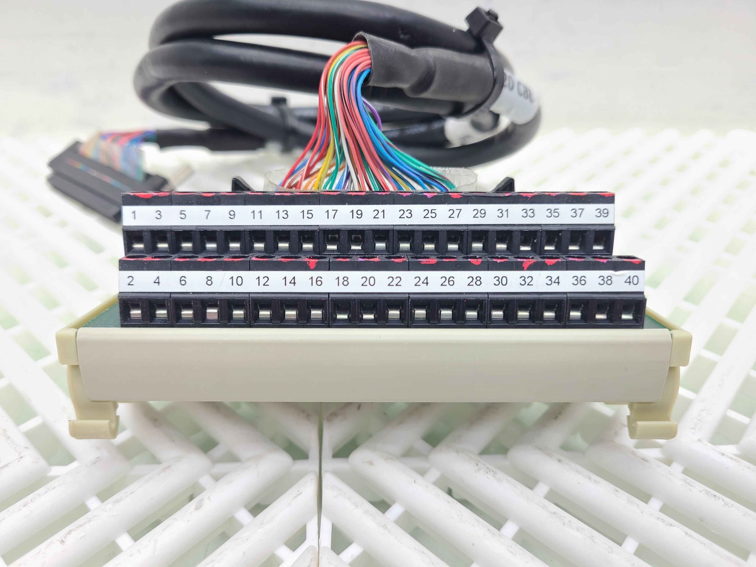 Siemens Simatic 6ES7 392-1AN00-0AA0 Terminal Block - Used - Image 8
