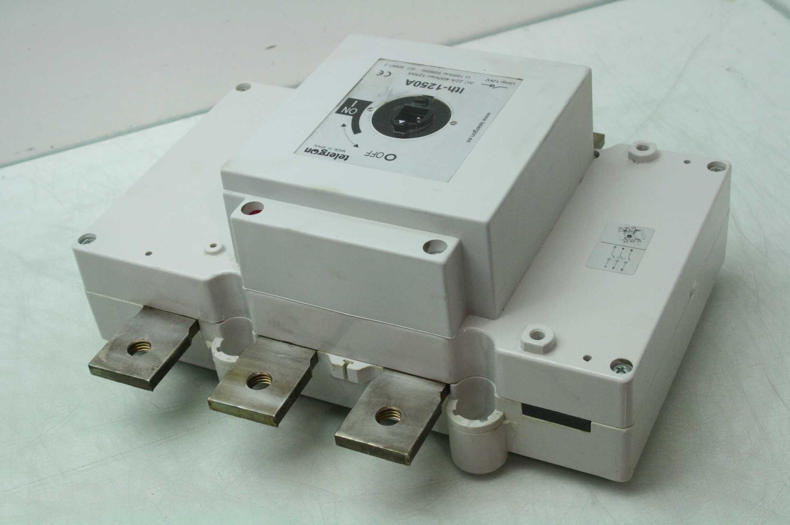 Telergon S5-12503PS0 Three Pole Disconnect Switch 400V AC @ 1250A - Used - Image 8