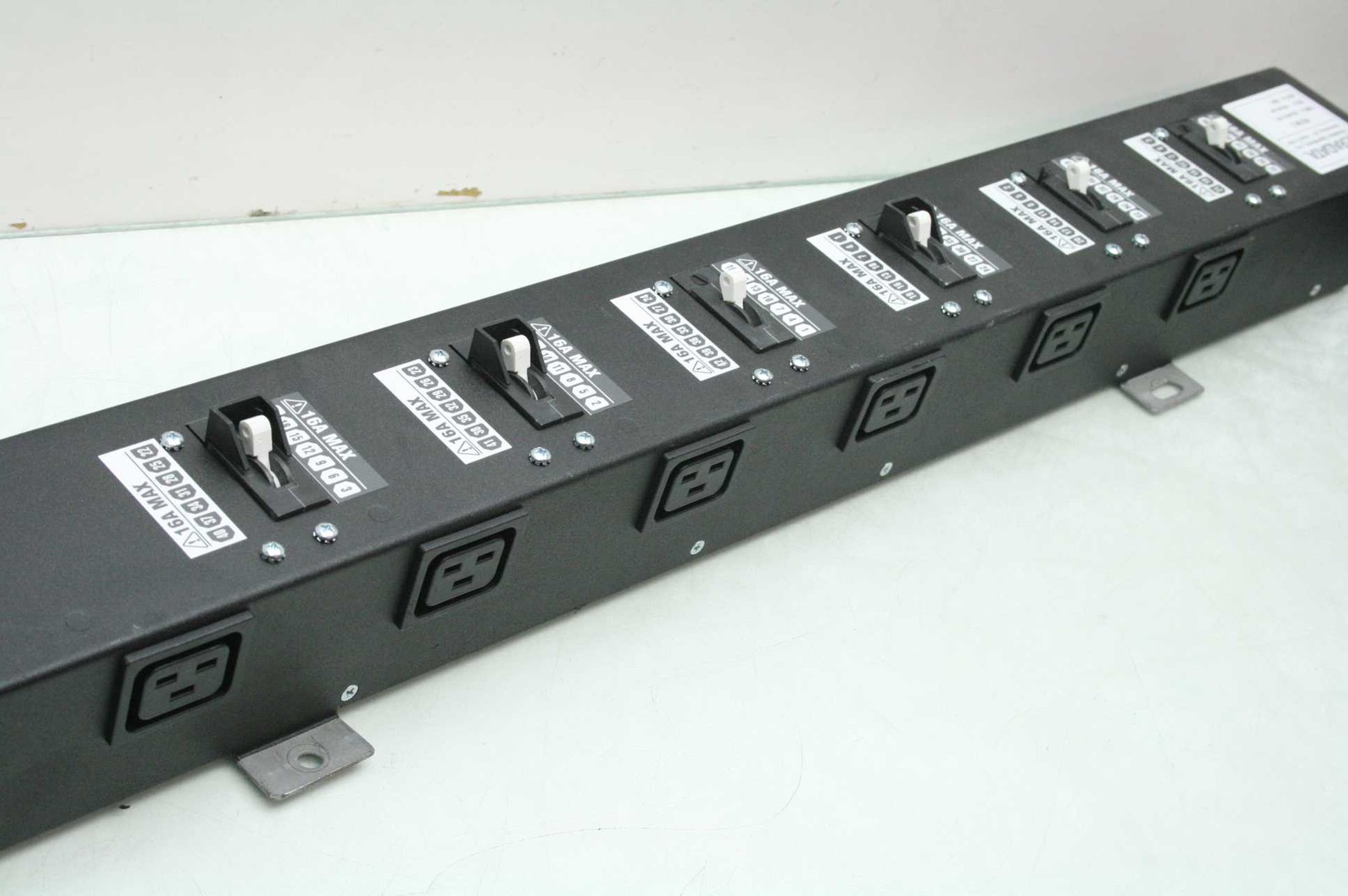 TeraData 315-0610808 PDU, 6-Outlet Power Strip 200-240V w/ Walther 269 409 - Used - Image 13