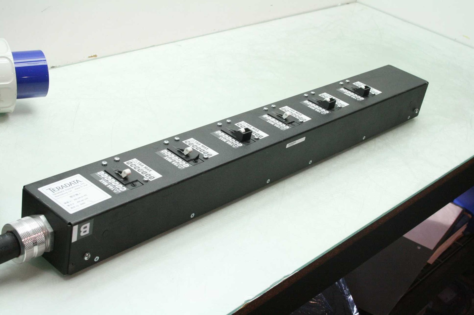 TeraData 315-0610808 PDU, 6-Outlet Power Strip 200-240V w/ Walther 269 409 - Used - Image 4