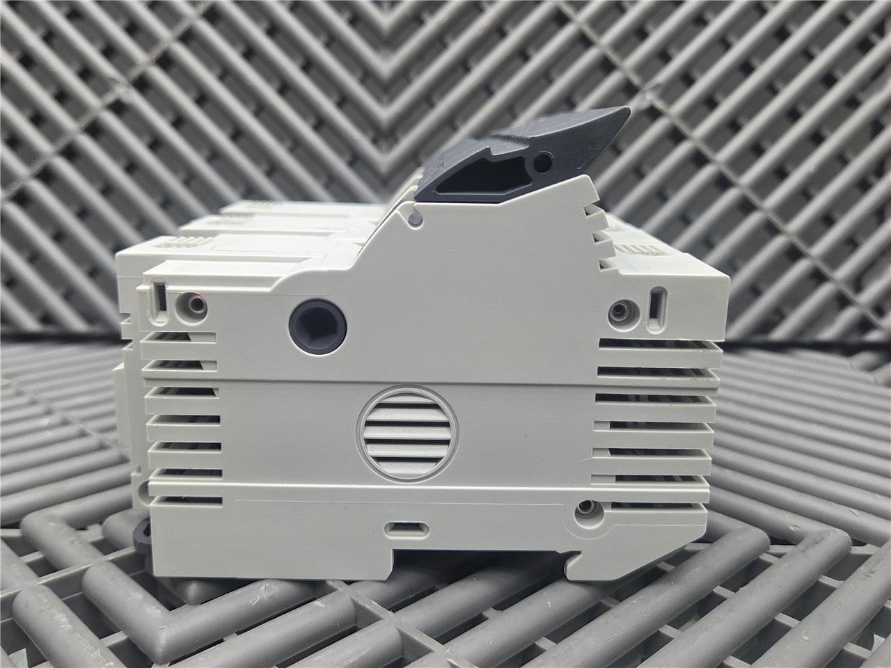 2 Allen-Bradley 1492-FB3J60 Fuse Holders with LittelFuse JTD 50 ID Fuses - Used - Image 20