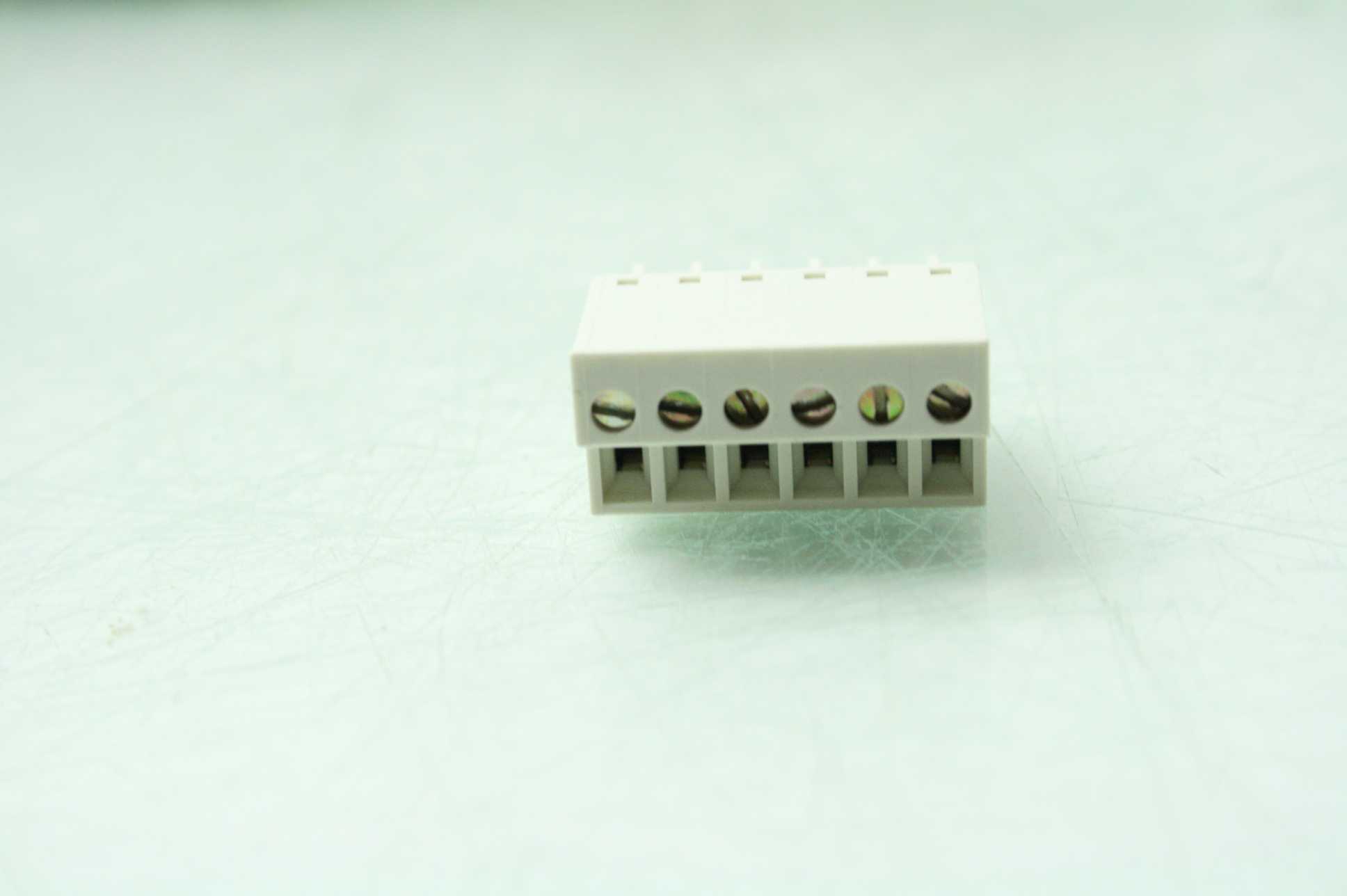 20 New Schneider Electric / Telemecanique STBXTS1100 6PT I/O Screw Connectors - New - Image 13