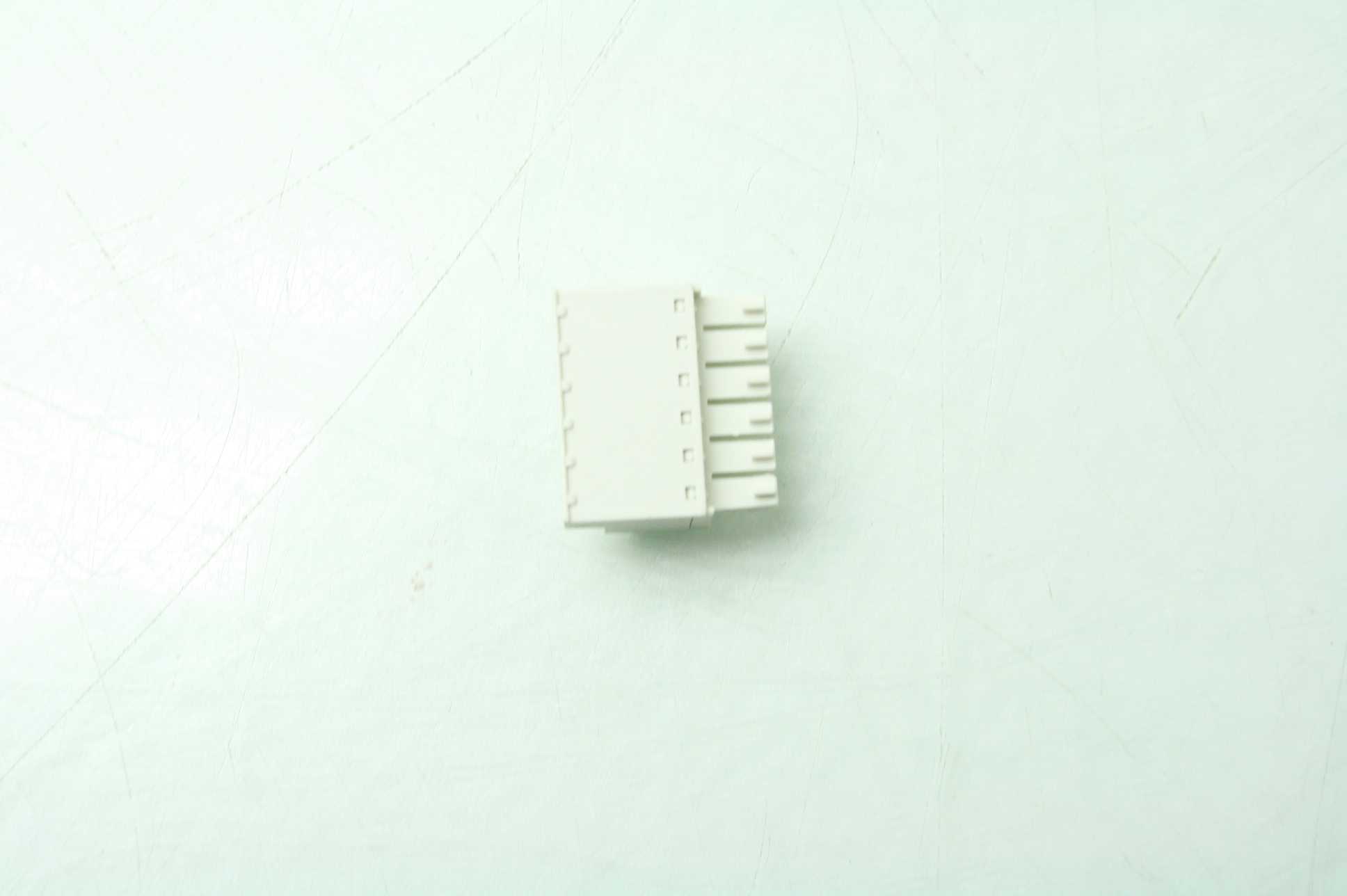 20 New Schneider Electric / Telemecanique STBXTS1100 6PT I/O Screw Connectors - New - Image 15