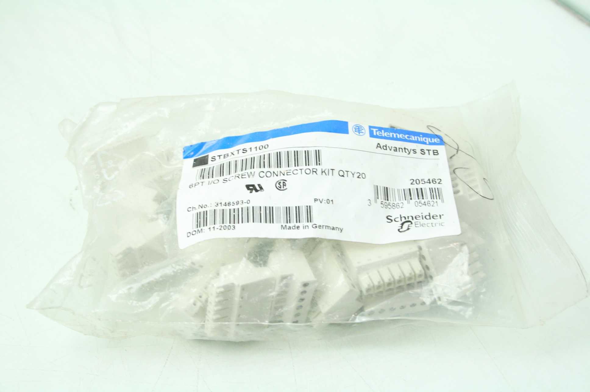 20 New Schneider Electric / Telemecanique STBXTS1100 6PT I/O Screw Connectors - New - Image 10
