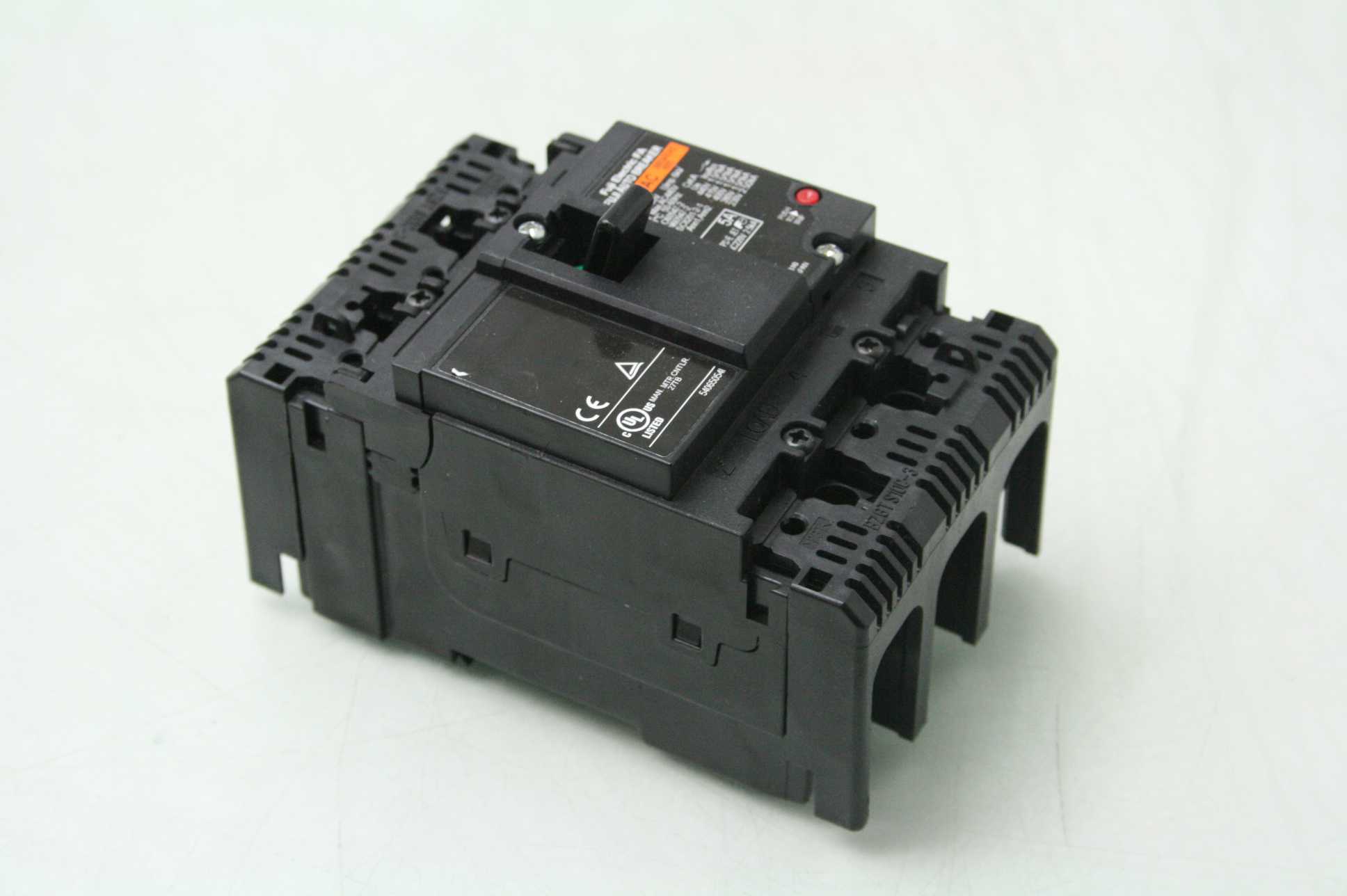 5 Fuji Electric EA33AC-BB3AEAC-005 Three Pole Circuit Breaker 5A / 440V AC - Used - Image 11