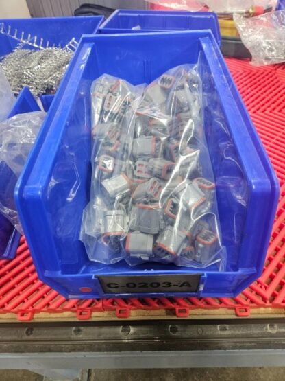 (90) New Deutsch DT06-08SA-E003 Connector Housing with Endcap 8 Pole - New - Image 7