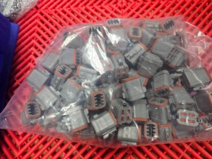 (90) New Deutsch DT06-08SA-E003 Connector Housing with Endcap 8 Pole - New - Image 10
