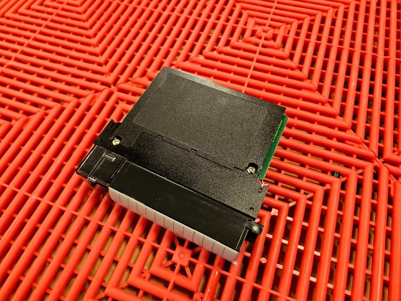 Allen Bradley 1756-OX8I Ser. A Isolated Relay Output Module - Used - Image 6