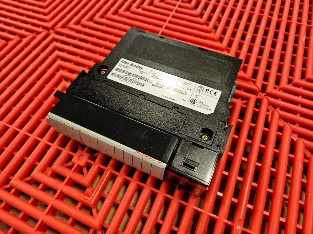 Allen Bradley 1756-OX8I Ser. A Isolated Relay Output Module - Used - Image 8