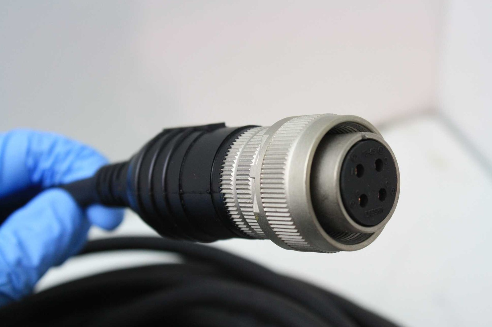 Allen Bradley 2090-UXNPAH-16S30 Servo Power Cable w/ 4 Pin Connector / 30m - New - Image 3
