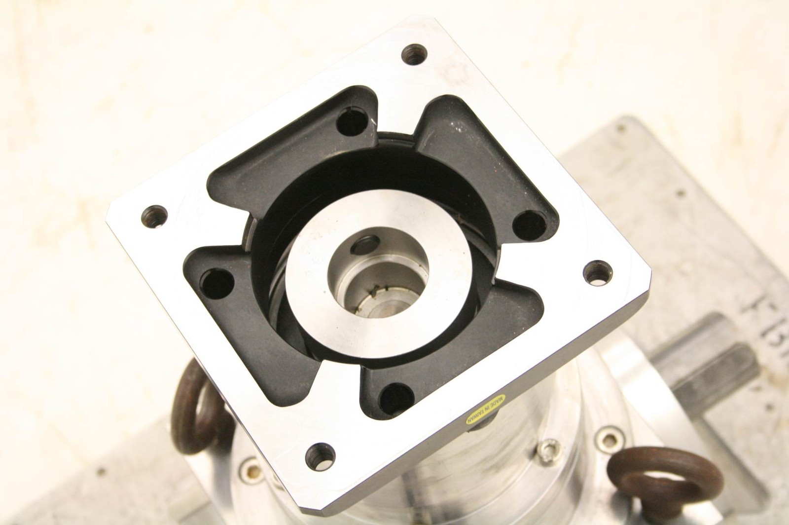 Apex Dynamics AT240FL-S2 Spiral Bevel Right Angle Gear Reducer 50:1 - New - Image 4