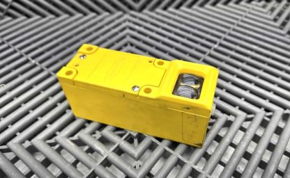 Banner Multi-Beam 2L1-2A-2LM3 Photoelectric Sensor Retroreflective Scanner Block - Used - Image 6