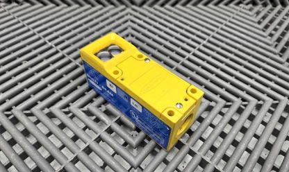 Banner Multi-Beam 2L1-2A-2LM3 Photoelectric Sensor Retroreflective Scanner Block - Used - Image 8