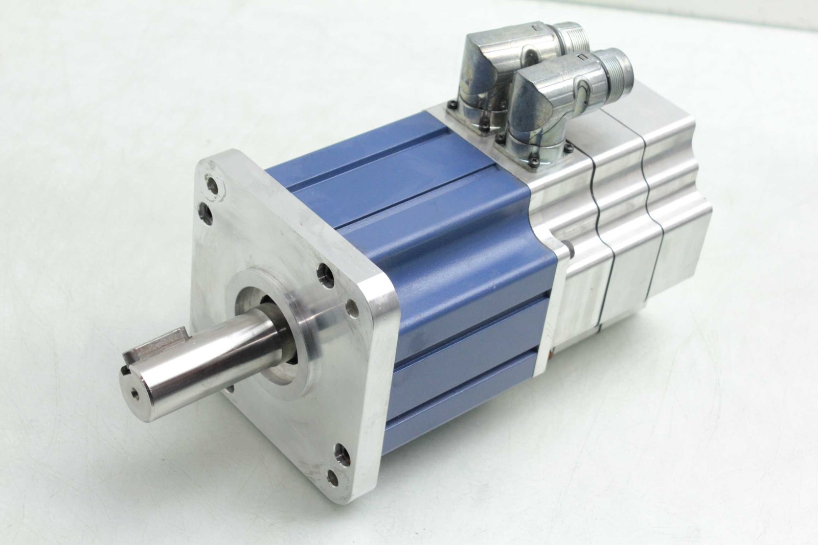 CMC Torque Systems T1101D011 PM Brushless Servo Motor / 24mm Shaft / 125mm Frame - Used - Image 12