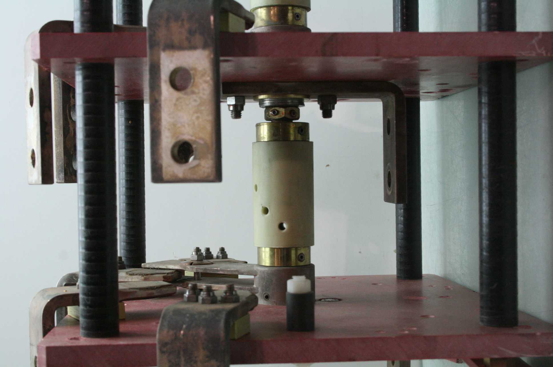 Custom Manual Generator Transfer Switch 10 kV / 500A 4 Position / 3 Pole - Used - Image 21