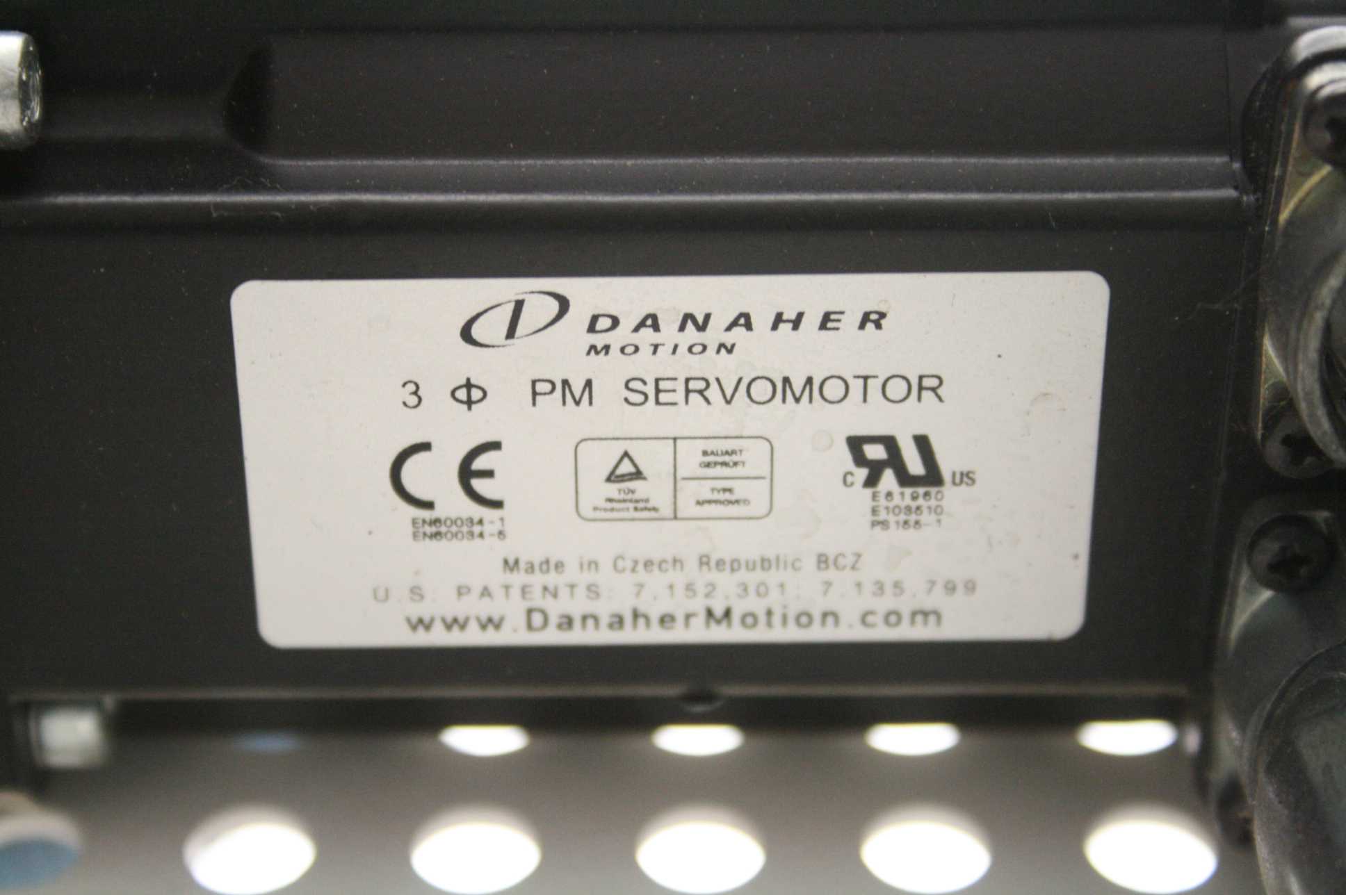 Danaher Ribbed Belt Conveyor 34" x 47" Belt Area Neugart WPLE60 Gearhead AKM22E - Used - Image 19