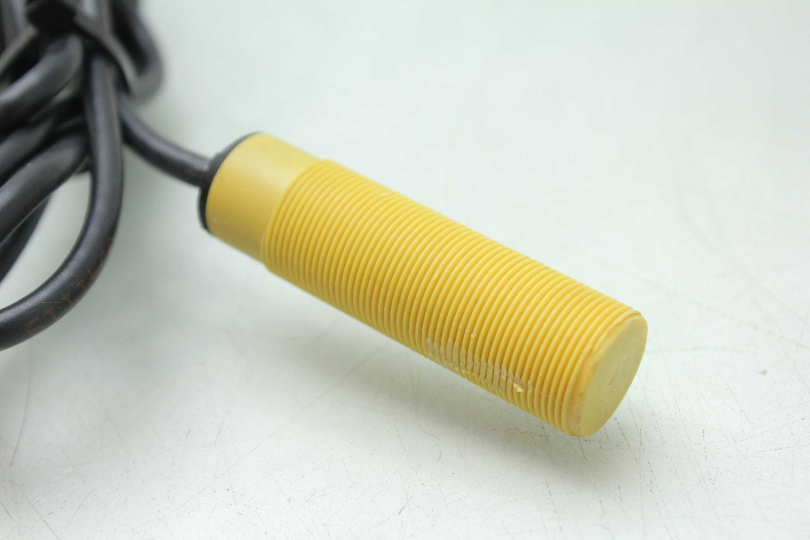 Datalogic C827-SH4352-HF-CNTL Passive RFID Reader/Writer Controller with Sensor - Used - Image 7