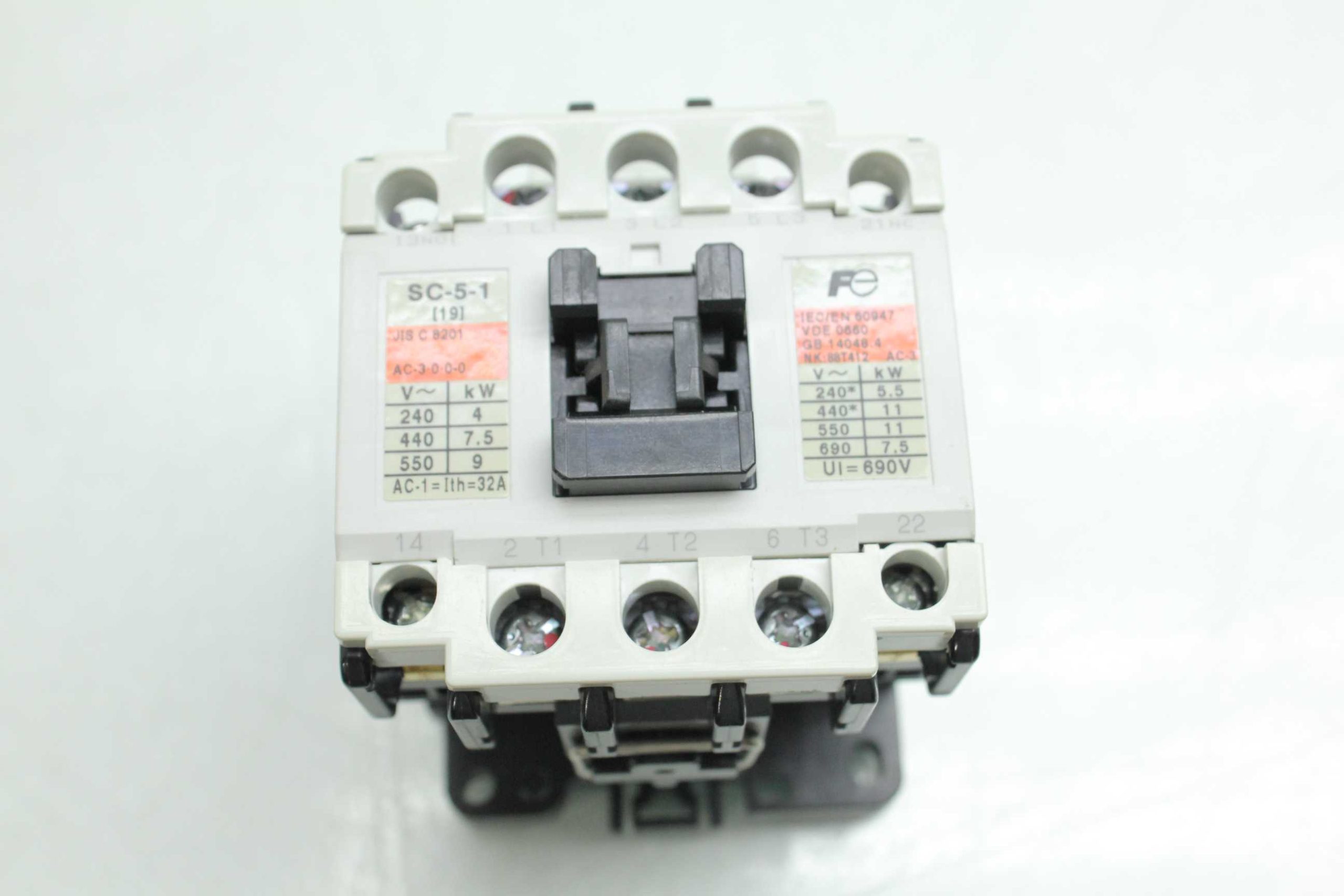 Fuji Electric SC-5-1 Motor Contactor 11kW / 32A Coil Voltage 110-120V AC - Used - Image 8