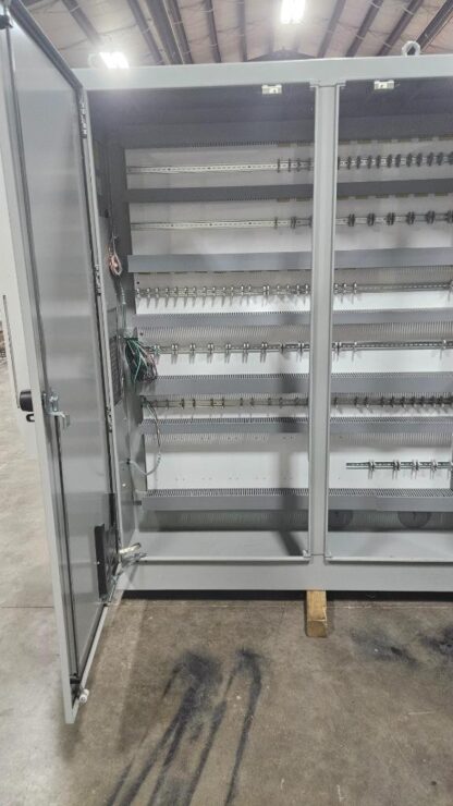 Hoffman A90XM4EW24FTCLPG 4 Door Disconnect Electrical Enclosure 480V / 400A - New other (see details) - Image 14