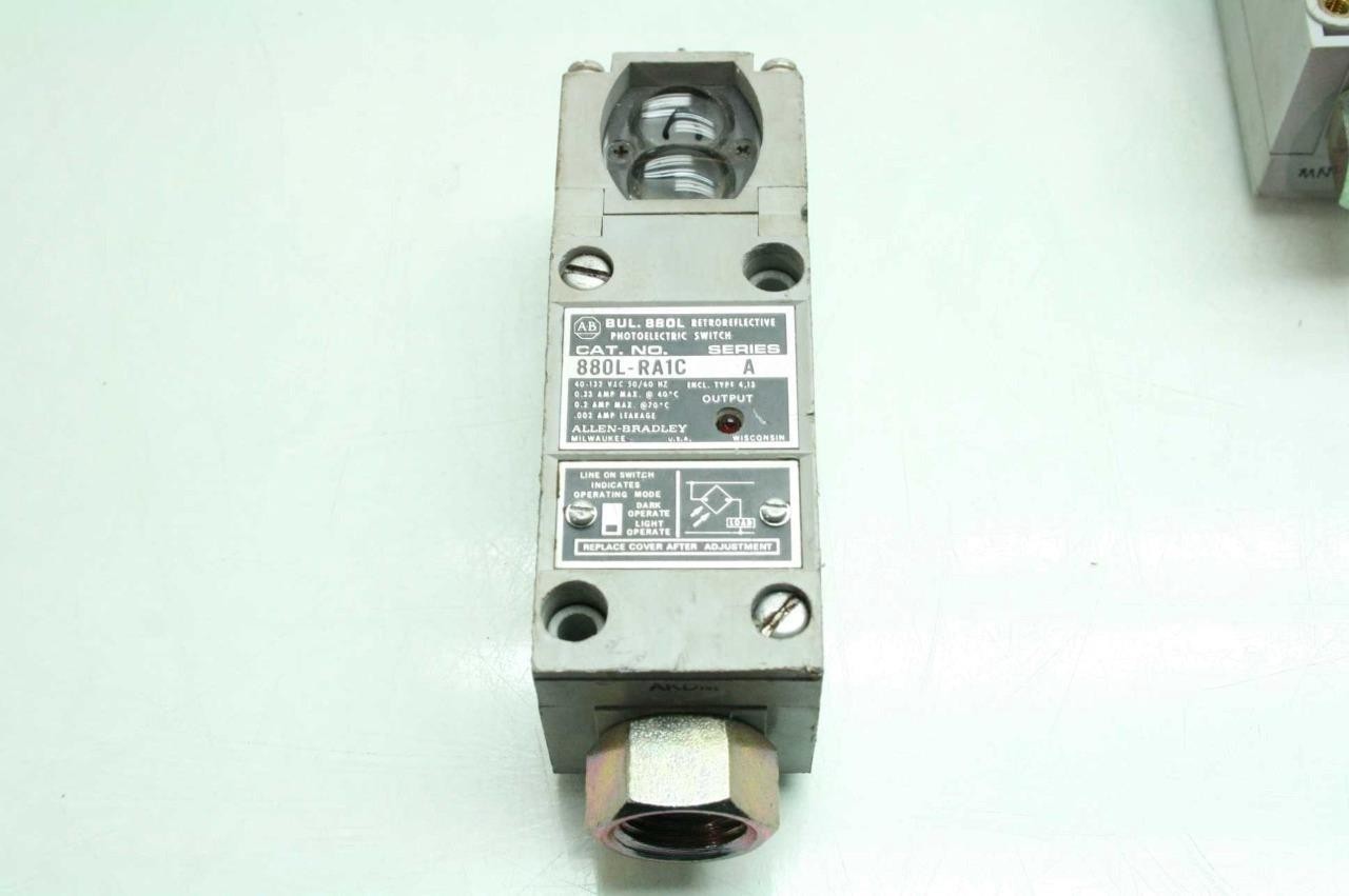 Lot of (10) Allen Bradley 880L-RA1C Retroreflective Photoelectric Limit Switches - Used - Image 8