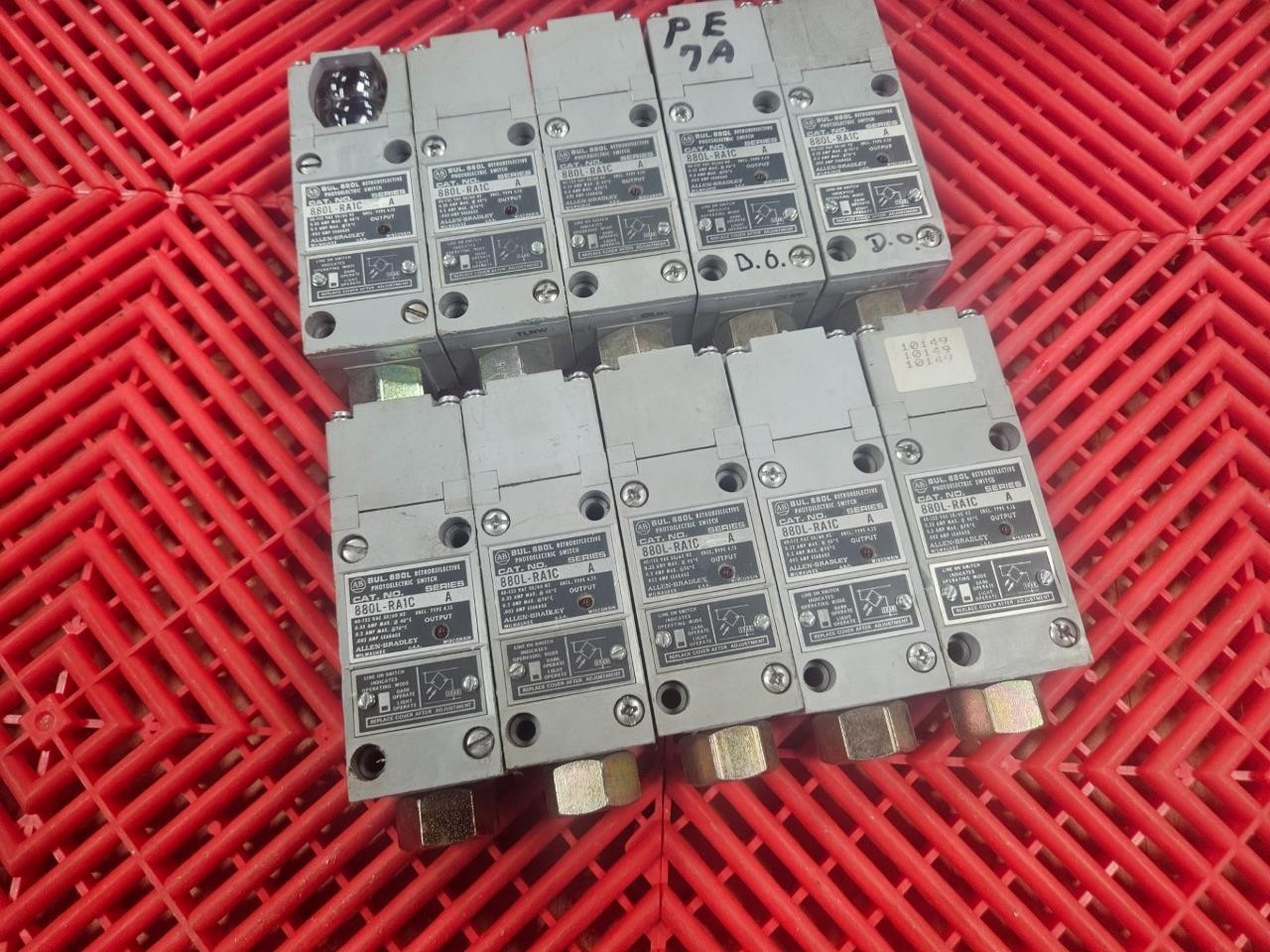 Lot of (10) Allen Bradley 880L-RA1C Retroreflective Photoelectric Limit Switches - Used