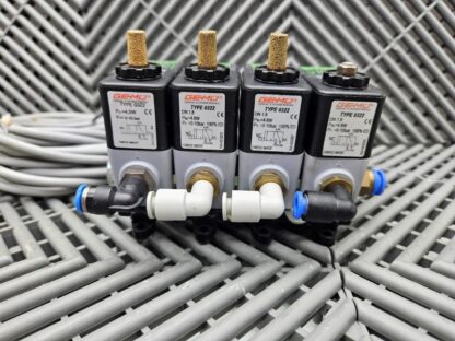 Lot of 4 GEMÜ Type 0322 Pilot Solenoid Valve w/ 4 Murr Elektronik Power Packs - Used - Image 4