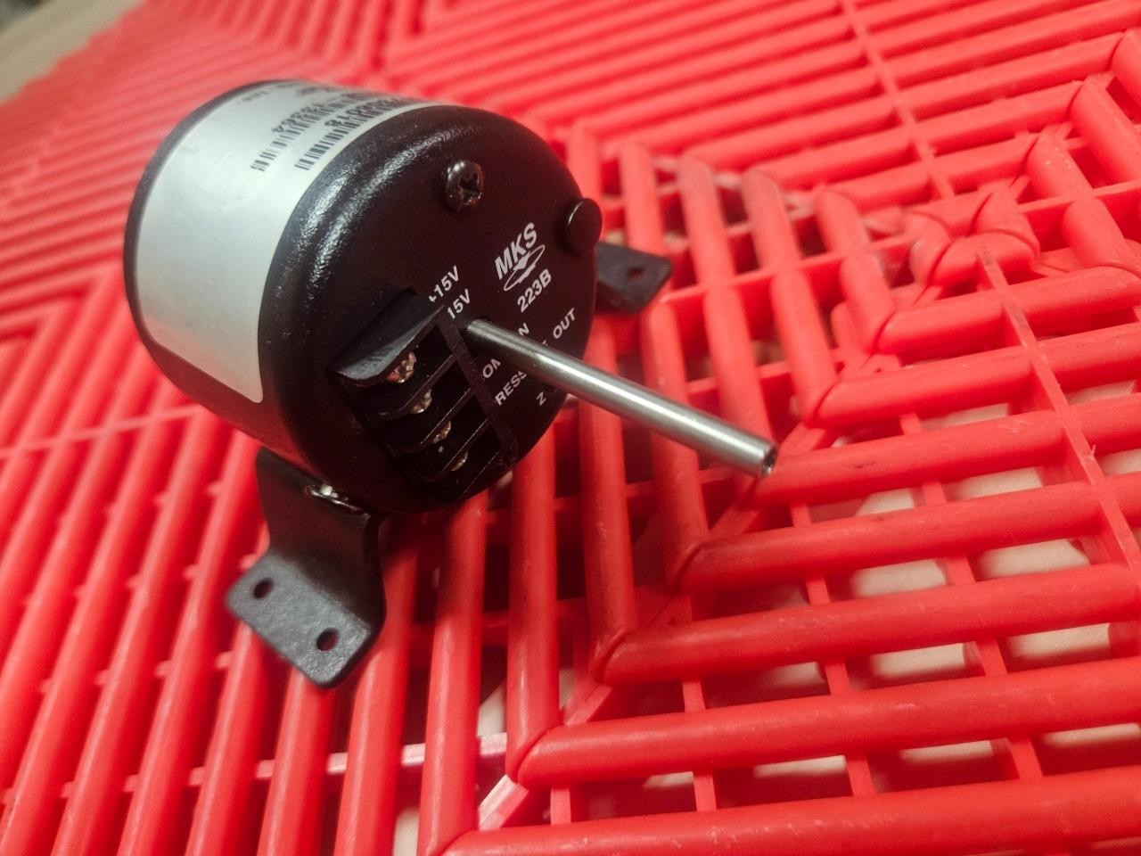 MKS 223B-13364 Pressure Transducer 0-2 " H2O - Used - Image 8