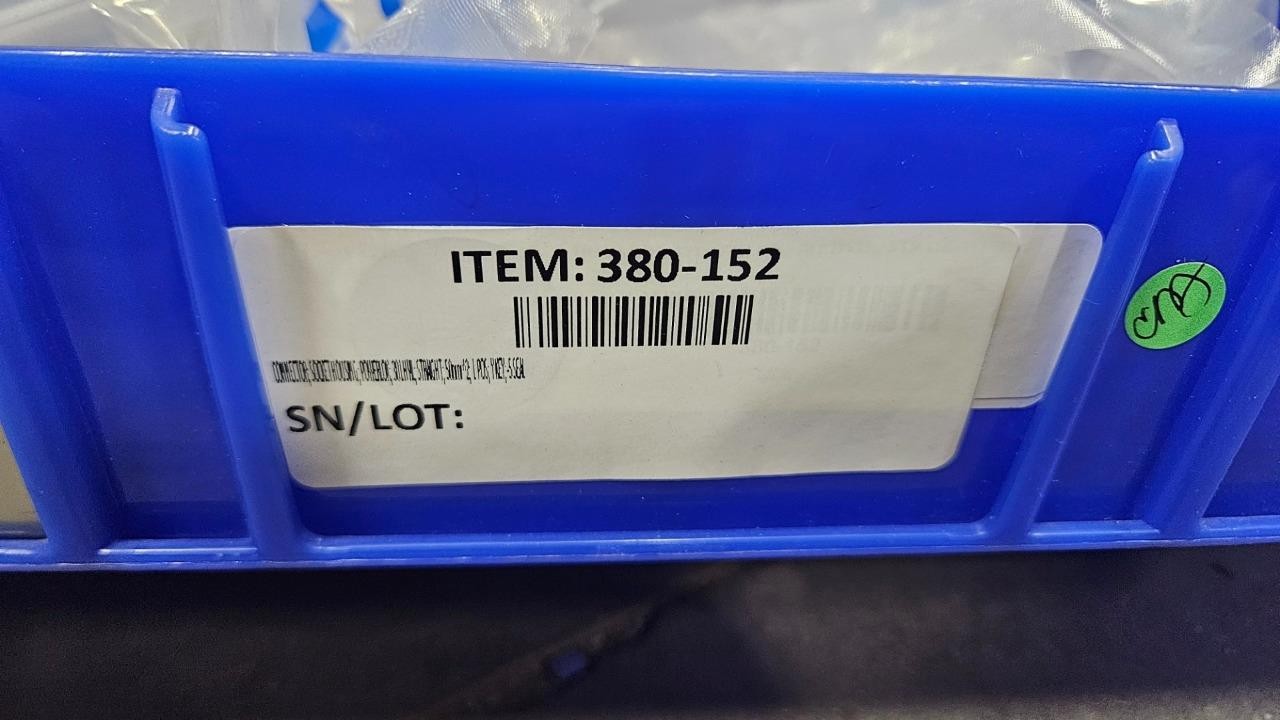 New Amphenol PL18Y-301-50-5 PowerLok Connector - New - Image 4