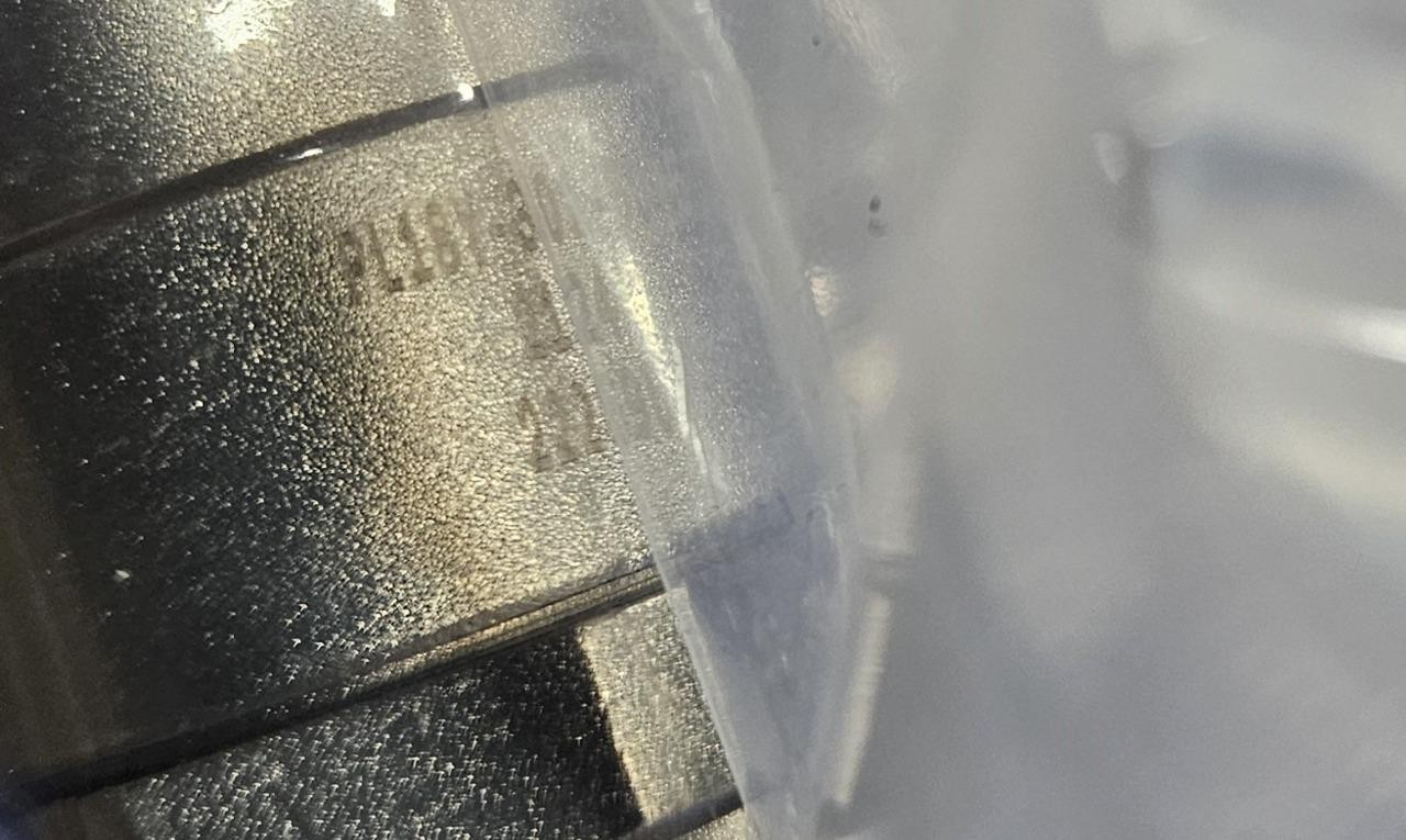 New Amphenol PL18Y-301-50-5 PowerLok Connector - New - Image 5