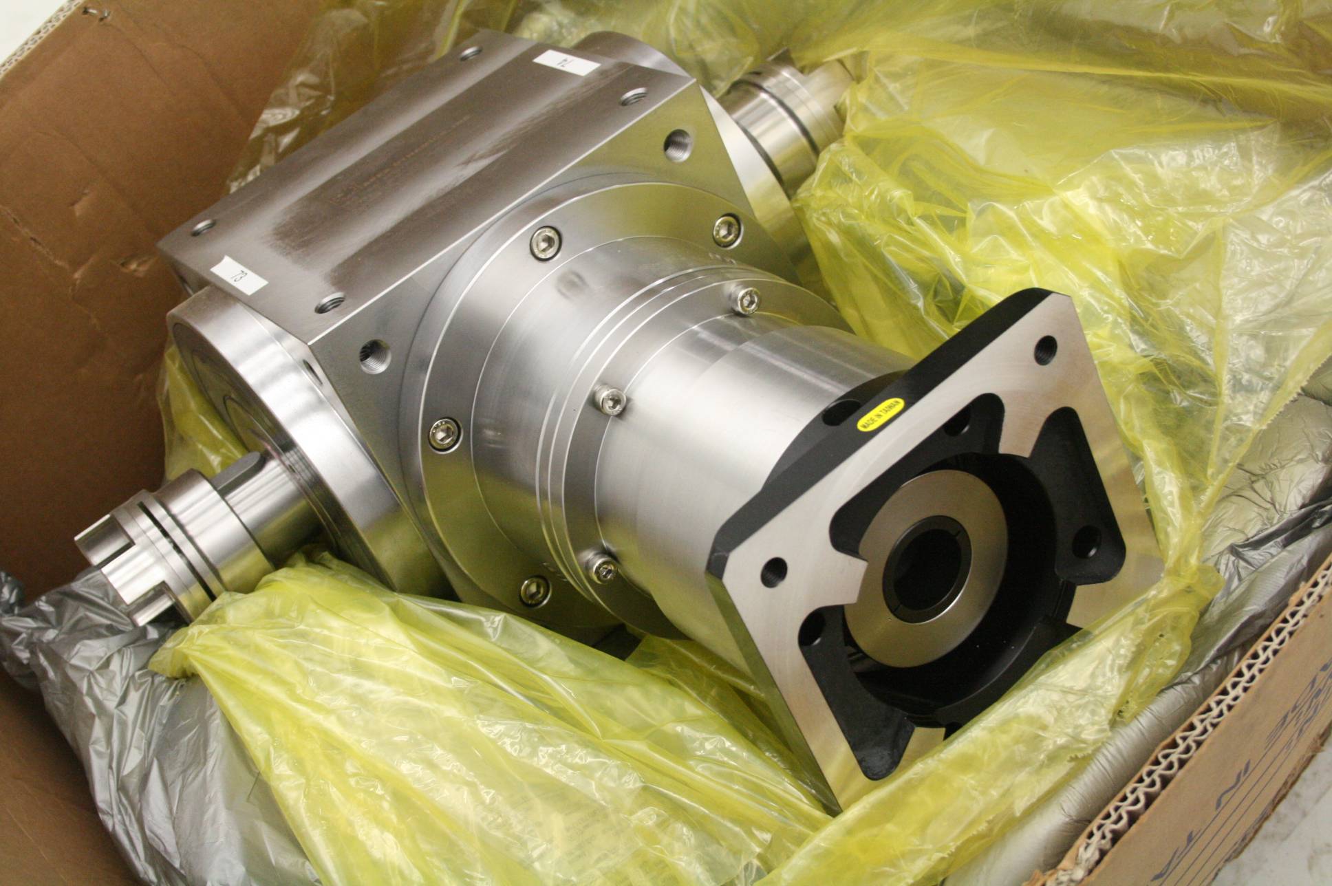New Apex Dynamics AT240FL-S2 Spiral Bevel Right Angle Gear Reducer 50:1 - New - Image 17
