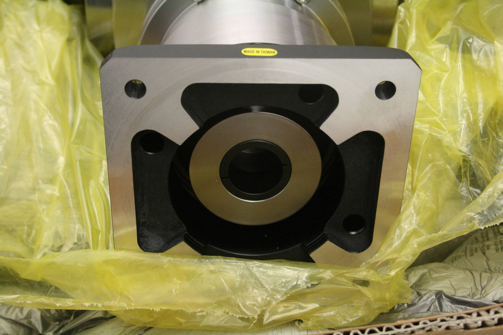 New Apex Dynamics AT240FL-S2 Spiral Bevel Right Angle Gear Reducer 50:1 - New - Image 18
