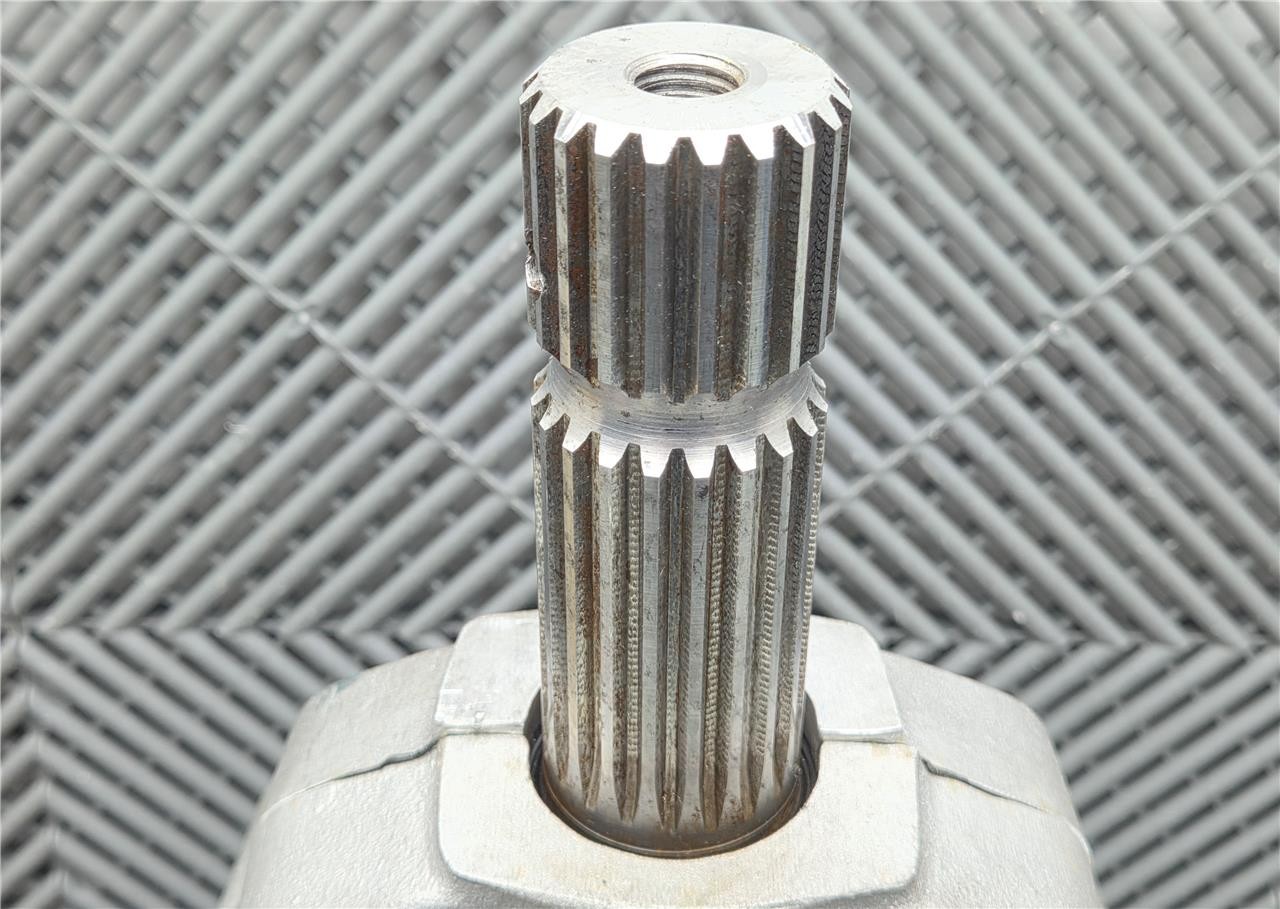 New Superior Gearbox R600 Right Angle Bevel Gearbox, 1.5:1, 45mm Spline Shafts - New other (see details) - Image 11