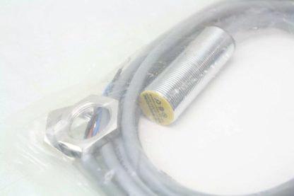 New Turck BI5-G18-AN7 Inductive Proximity Switches / Sensors M18 Barrel - New - Image 5
