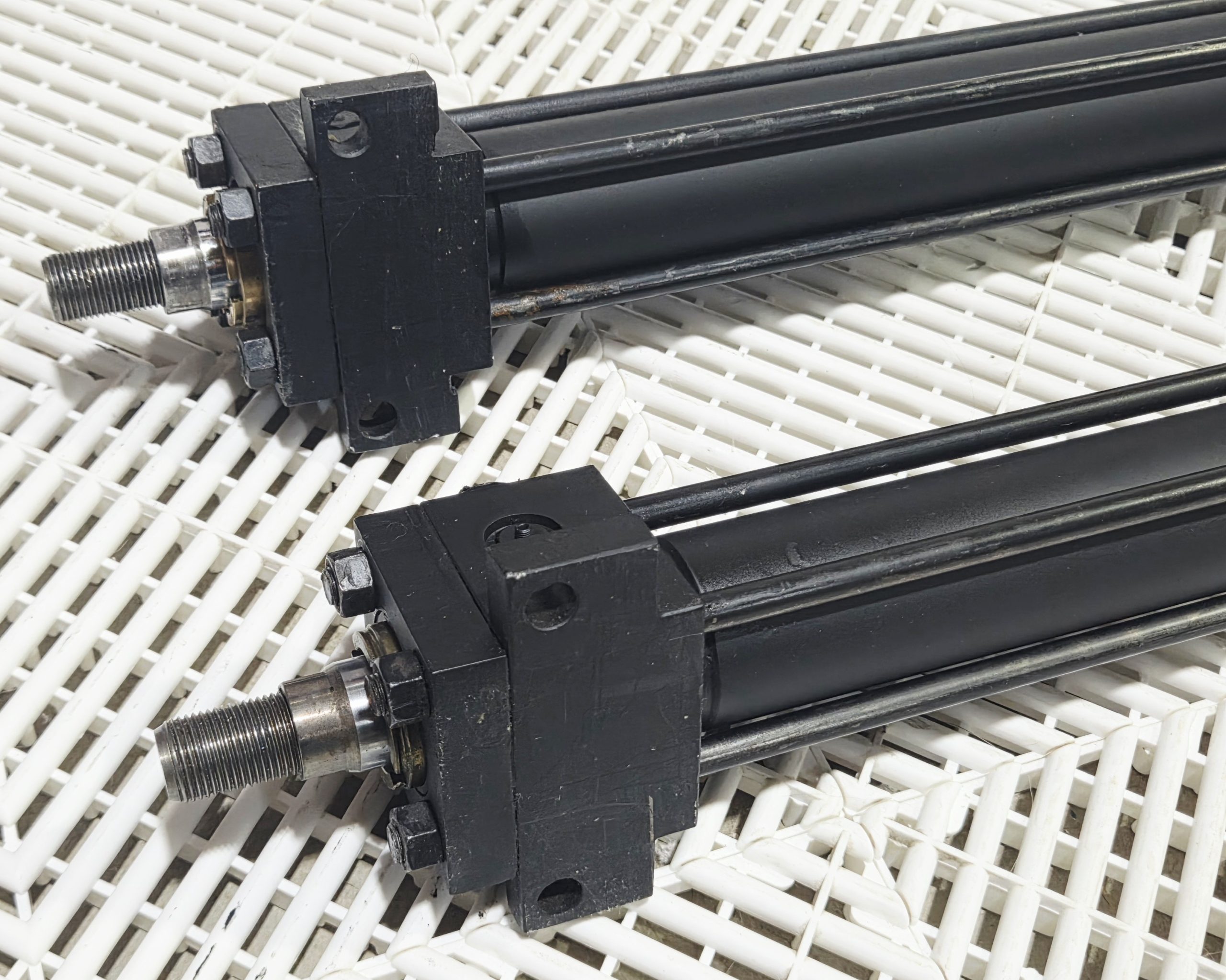Parker 2H 1.5" CC2HLTS24AC Bore 41" Stroke Dbl Rod Hydraulic Cylinder Lot/2 - Used - Image 21