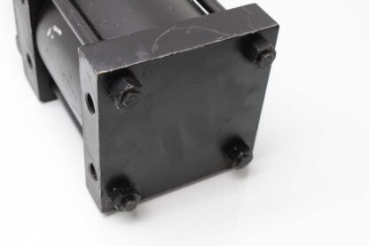 Parker B67014078 Rotary Pneumatic Actuator 140 PSI - Used - Image 23