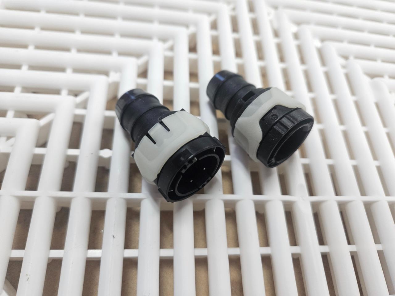 (Qty 2) VOSS SV270 Quick Connect Coolant Coupler 5/8" Barb, Straight 7000182900 - New - Image 11