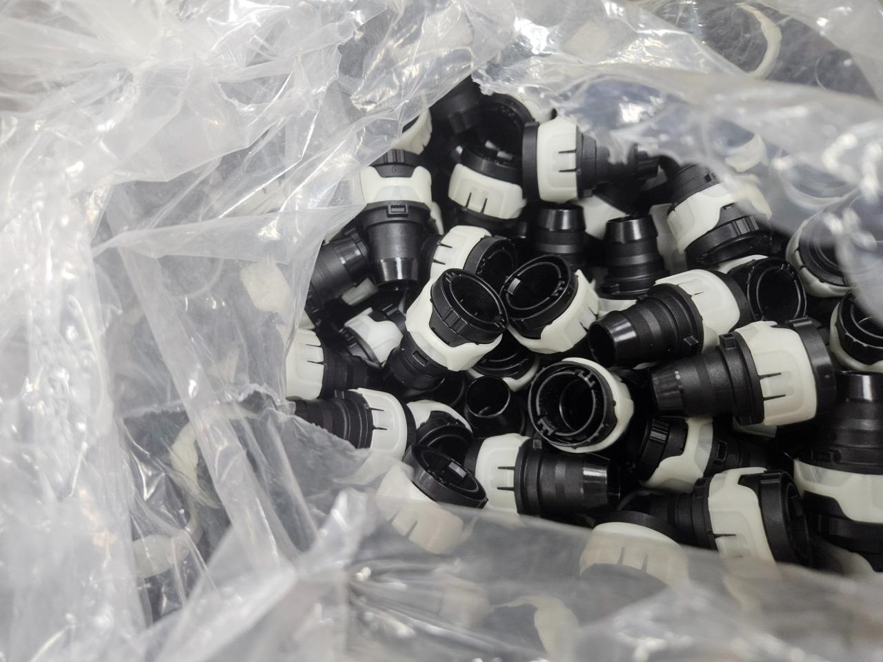 (Qty 2) VOSS SV270 Quick Connect Coolant Coupler 5/8" Barb, Straight 7000182900 - New - Image 16