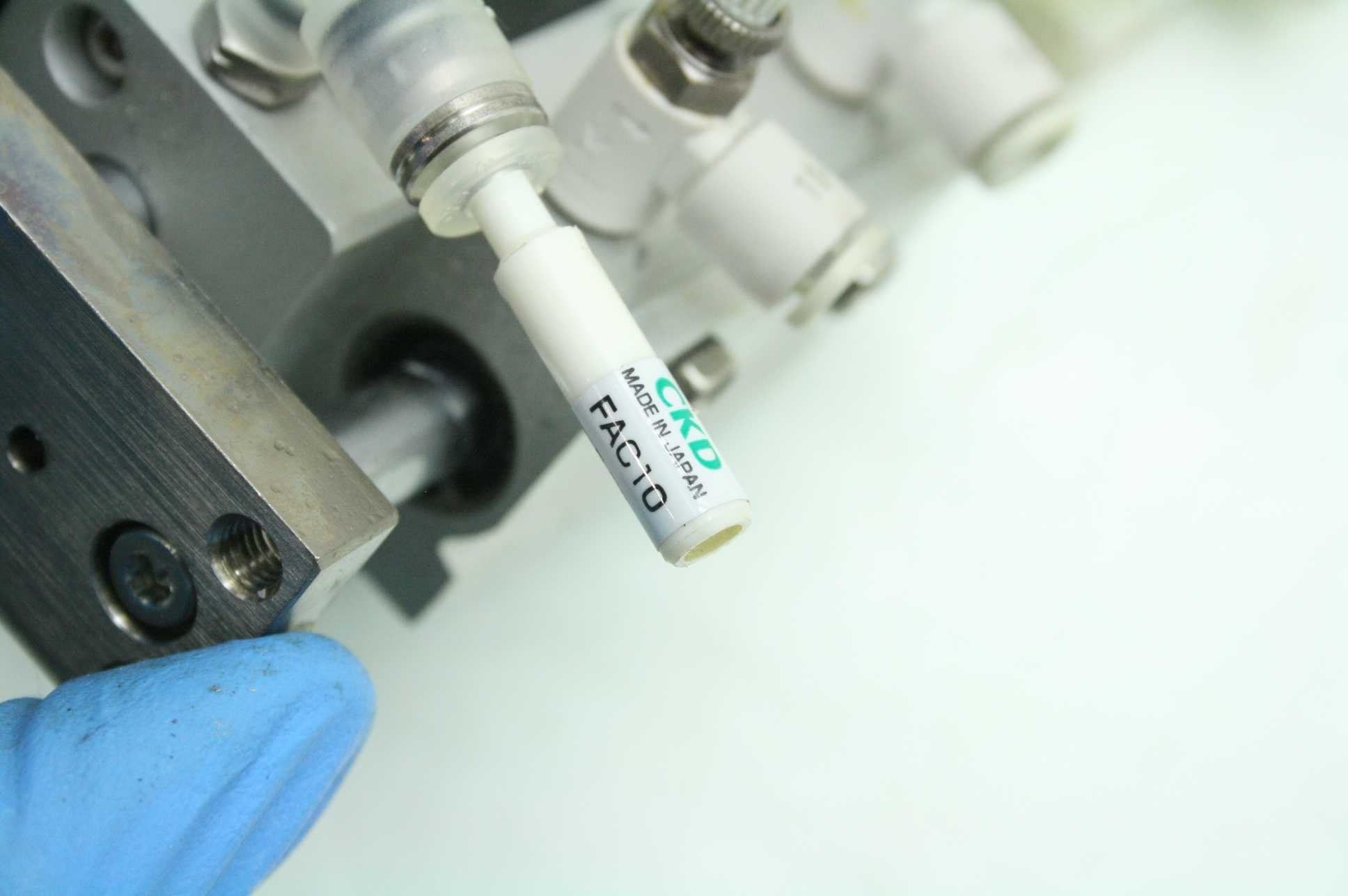SMC 13-MGPL16-20 Pneumatic Guided Air Cylinder 16mm Bore x 20mm Stroke - Used - Image 19