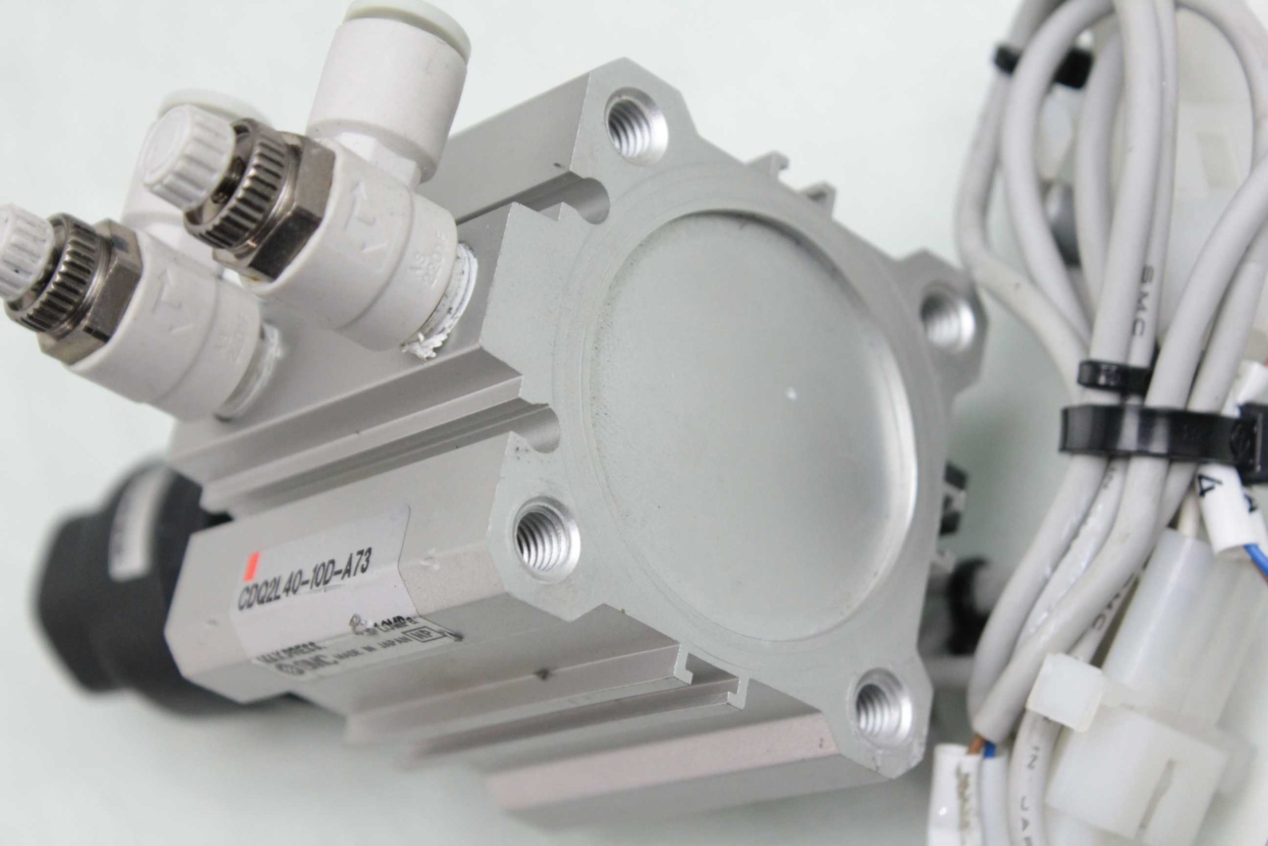 SMC CDQ2L40-10-A73 Pneumatic Air Cylinder 40mm Bore x 10mm Stroke w Limit Switch - Used - Image 18