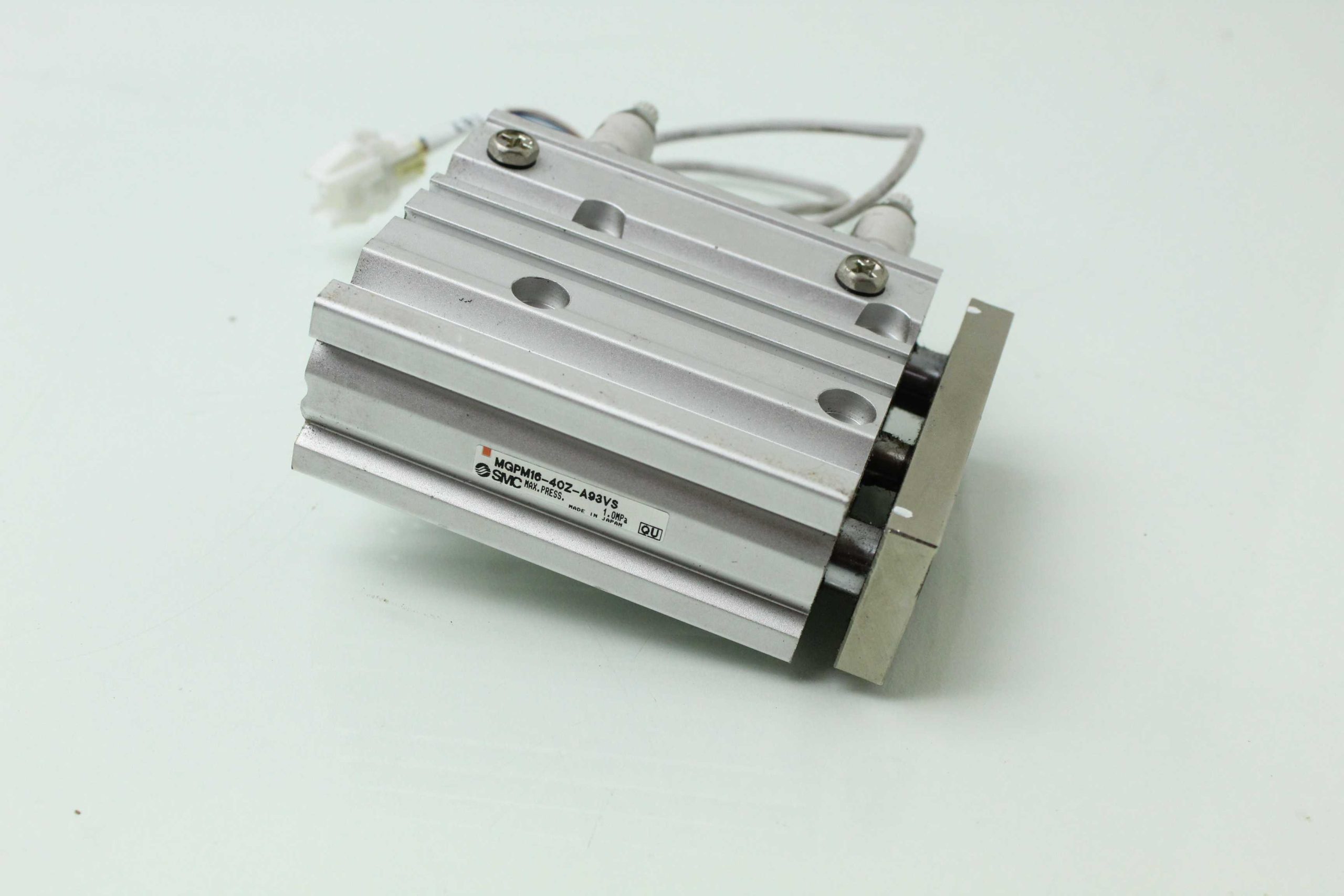 SMC MGPM16-40Z-A93VS Guided Air Cylinder Slide Table 16mm Bore x 40mm Stroke - Used - Image 8