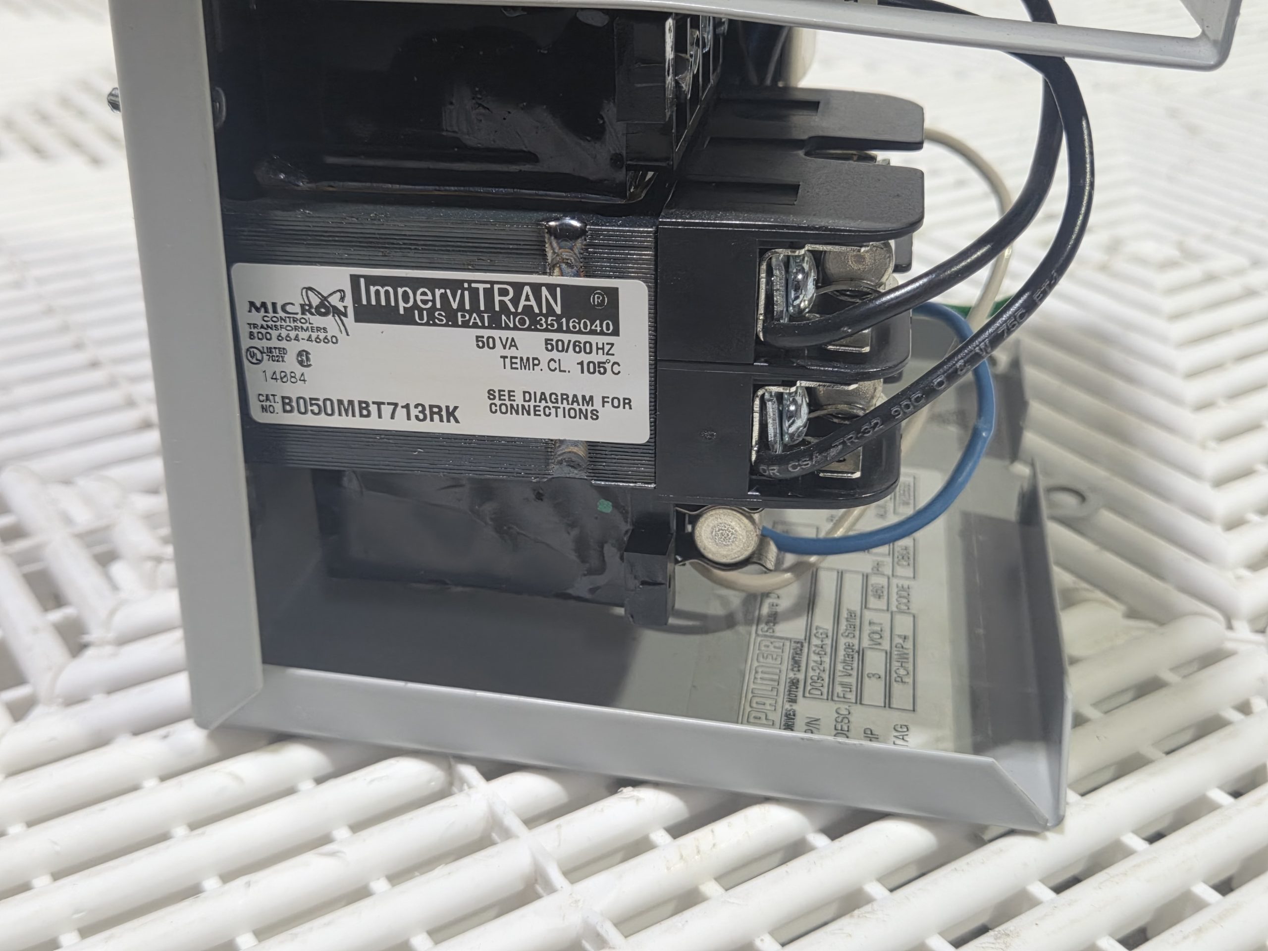 Schneider Electric D09-24-6A-G7 460V 3HP FVNR Enclosed Starter HOA Used - Used - Image 24