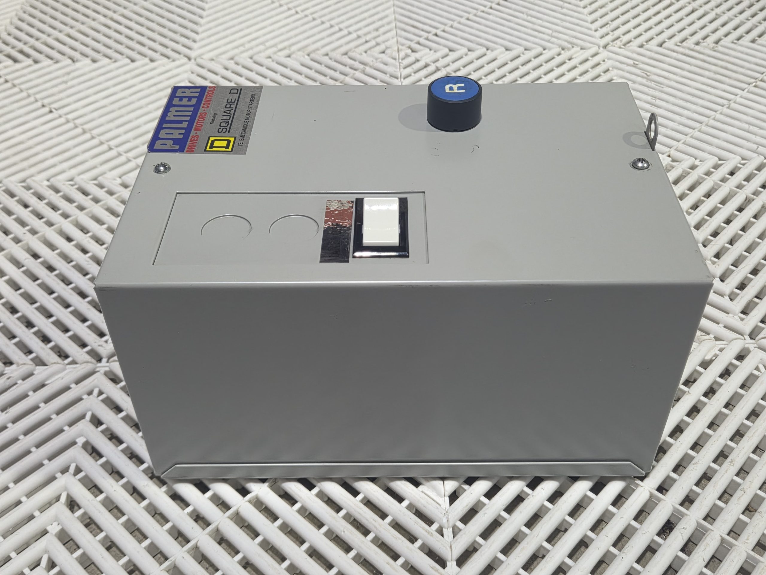Schneider Electric D09-24-6A-G7 460V 3HP FVNR Enclosed Starter HOA Used - Used - Image 27