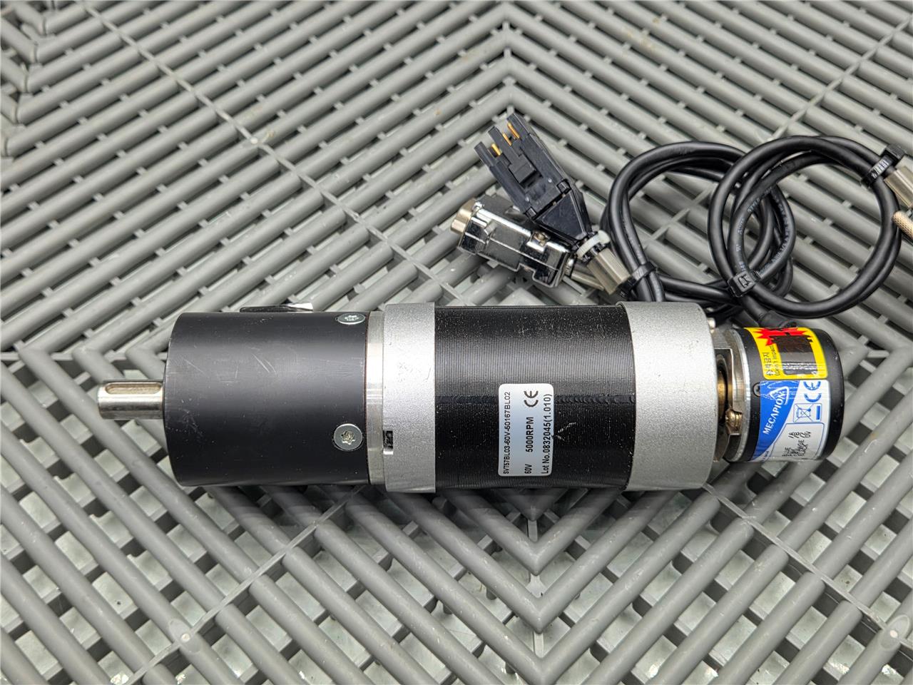 Servo Tecnica SVT57BL03-60V-50167BL02 Motor w/ Mecapion H40-6-0500VL Encoder - Used - Image 17