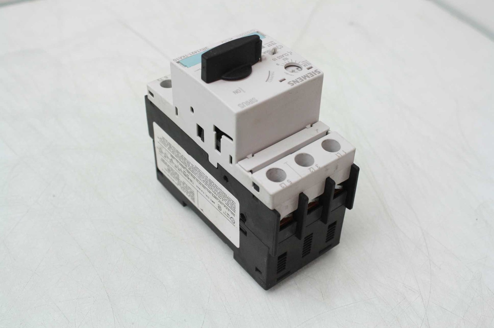 Siemens 3RV1421-1KA10 3 Pole Motor Protector Breaker 9-12.5A Current Rating - Used - Image 3